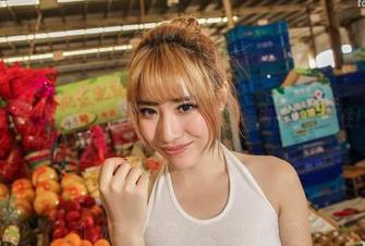 更新，一波爱丝双丝美图，让你的脑海被紧紧裹住！