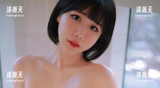 Addielyn(에디린)的网袜私拍：把腿和网袜结合，这个思路太妙了，我觉得我懂了点。