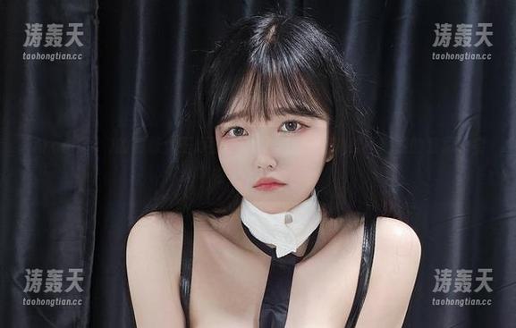Aram(아람)的荆棘女王原图让我想起了那些说过不想碰的禁忌，实在太吸引了！