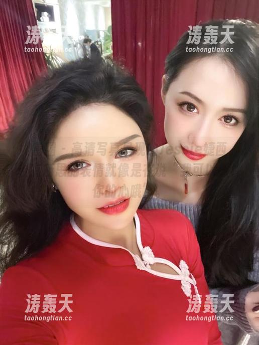 微密圈 - 高清写真呈现的Jessie婕西，若有所思的表情就像是在说“我可以抓住你的心哦”。