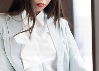 MiStar魅妍社 - FoxYini孟狐狸给我们带来的是何种震撼？高清写真里的天使和现实中相比反差挺大的。