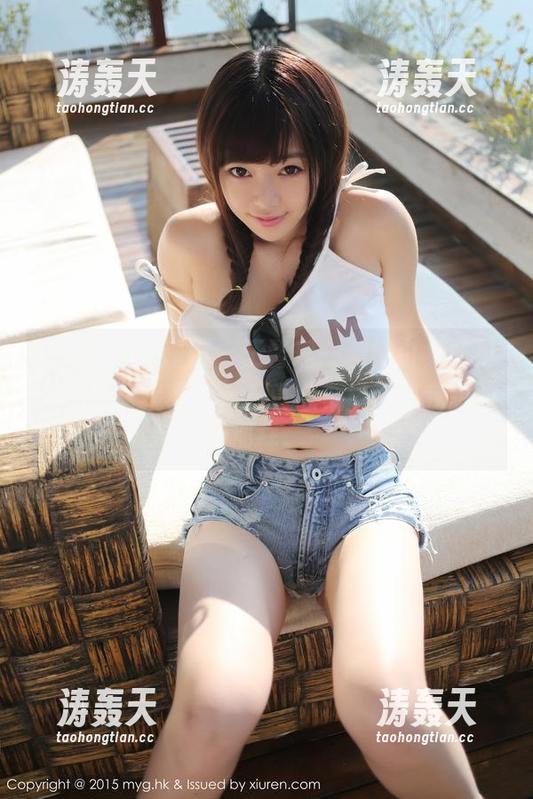 MyGirl美媛馆 - 王馨瑶一袭纯白，图包里到底隐藏了什么？真心希望不是我想的那样。
