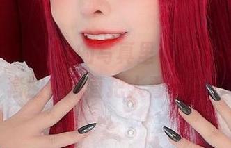 在SayoMomo的写真里，星野爱的内衣套图，简直把人看傻了！
