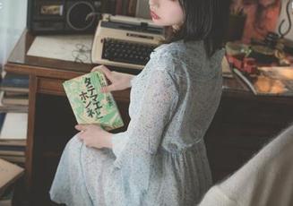 呃，Uhye(이유혜)在灰丝里迷失了，我只想问这原图有多好看呢？