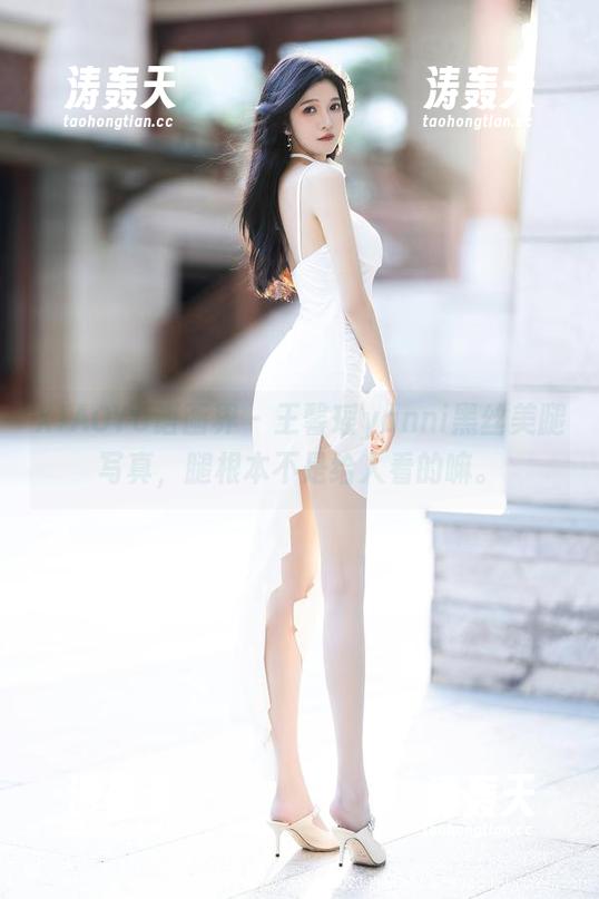XIAOYU语画界 - 王馨瑶yanni黑丝美腿写真，腿根本不是给人看的嘛。