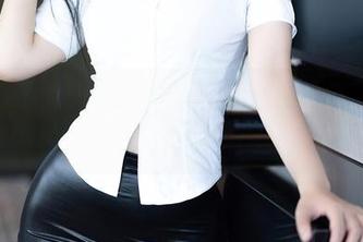 Xiuren秀人网 - 77qiqi作品汇总：怎样的校园才能承载这样的气质？