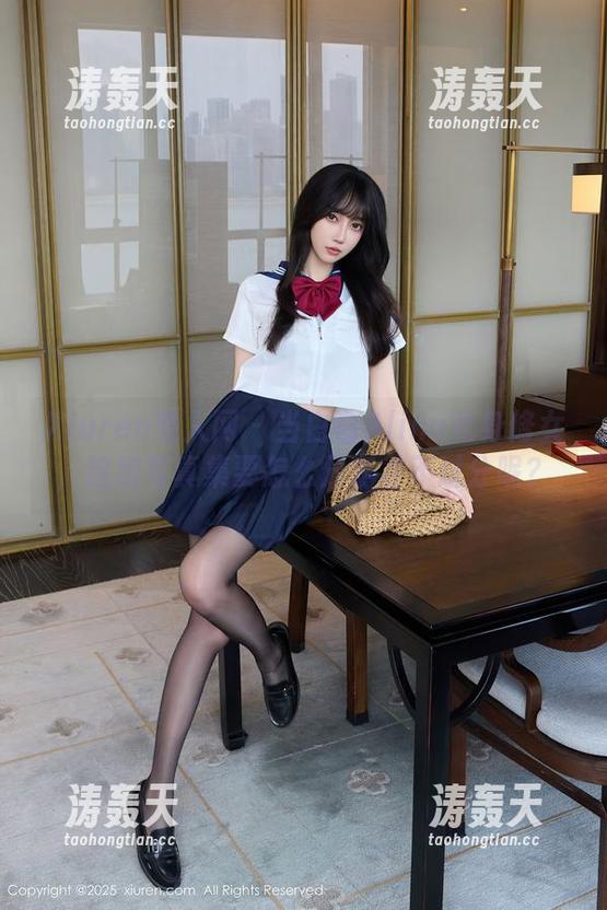 Xiuren秀人网-白白Alina Xiuren秀人网 - 当白白Alina化身修女,这组写真集要怎么分享才不过分呢?
