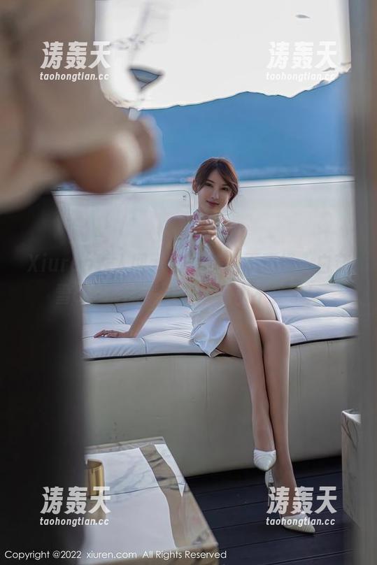 Xiuren秀人网 - 万圣节咱不正经，白茹雪abby的美图包就真心不妥了！