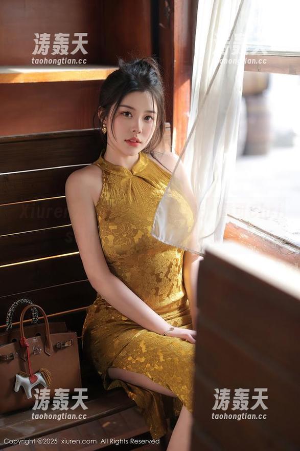 Xiuren秀人网 - 完全无圣光，黄可Christine在镜头前的女神状态