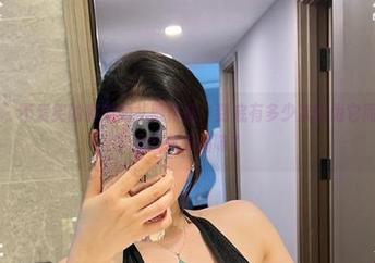 微密圈 - 不爱笑的赛琳的礼服作品：到底有多少次因为它而丢掉了我的优秀品味？