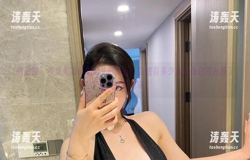 微密圈 - 不爱笑的赛琳的礼服作品：到底有多少次因为它而丢掉了我的优秀品味？