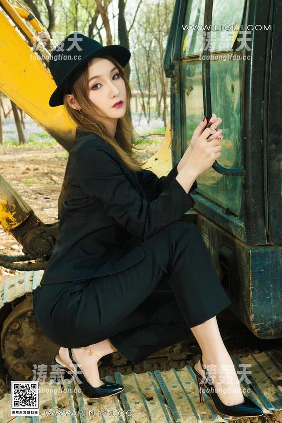 丽柜 - 璐璐女仆的更新，居然还有点俏皮，带你领略不一样的日常。