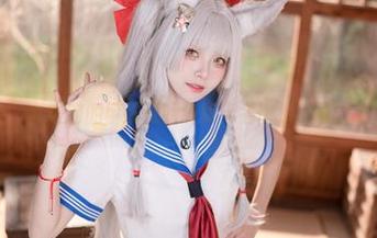最新写真，九柒喵的甲铁城服装跟无名比拼，谁的更“猫”！