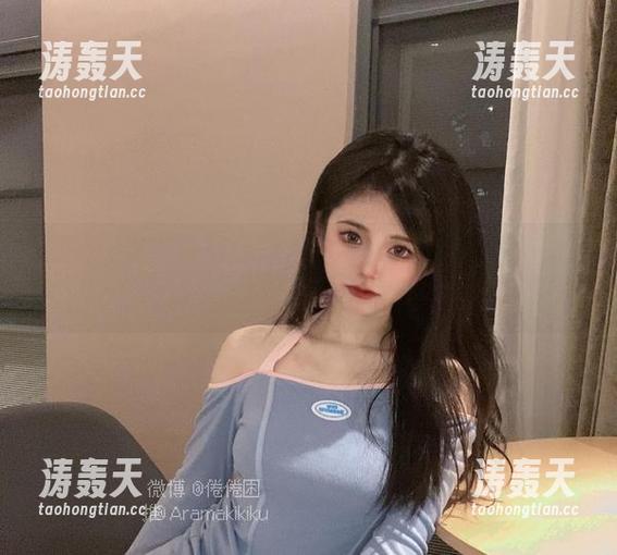 夏日炎炎，倦倦喵却反向操作全套毛衣作品，秀得太过分了吧。