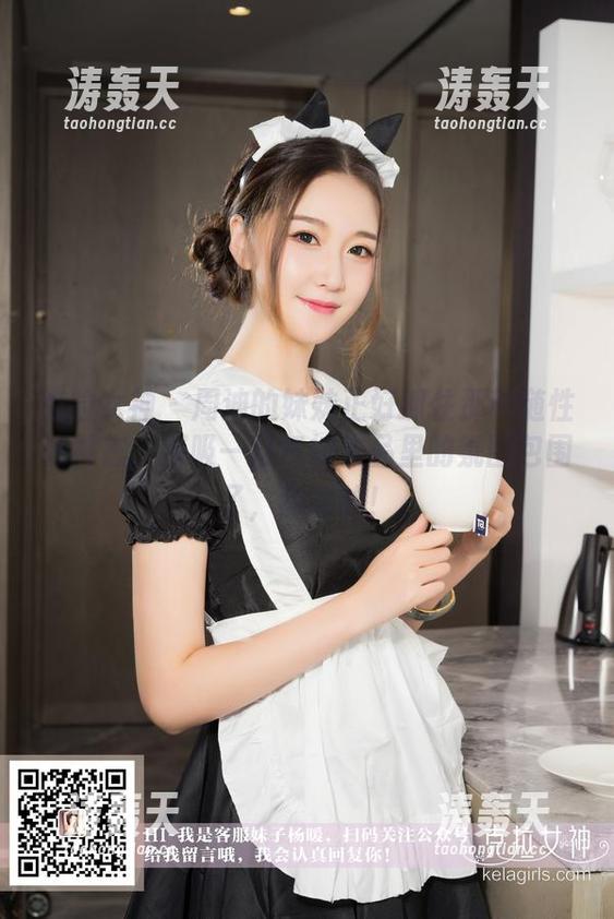克拉女神 - 周迪的妹妹正好抓住那种随性的神态，深吸一口气被作品里的氛围包围了，甜甜的！