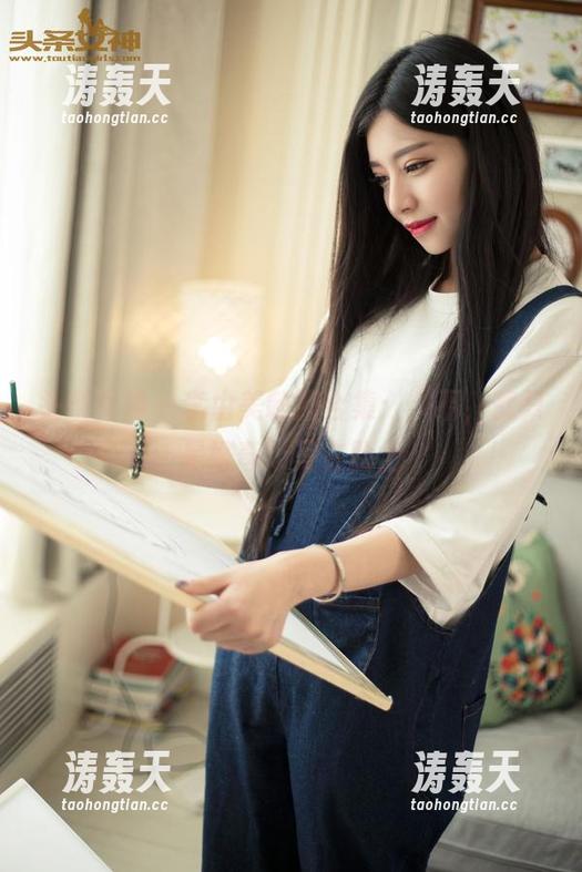 头条女神 - 李由美制服合集：“不，就只是好奇”写在脸上