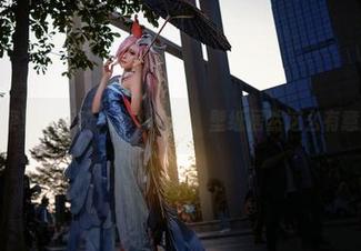探索奶狮不咬人的办公室，壁纸居然这么有意思