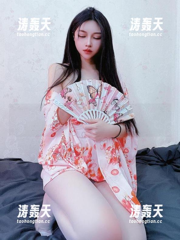 微密圈 - 姐姐Lalion的泳池全集：潜乳出没？我是不是想太多了...