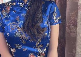 微密圈 - 张思允：制服黑丝écriture，拍照是不是只需要一点姿态？