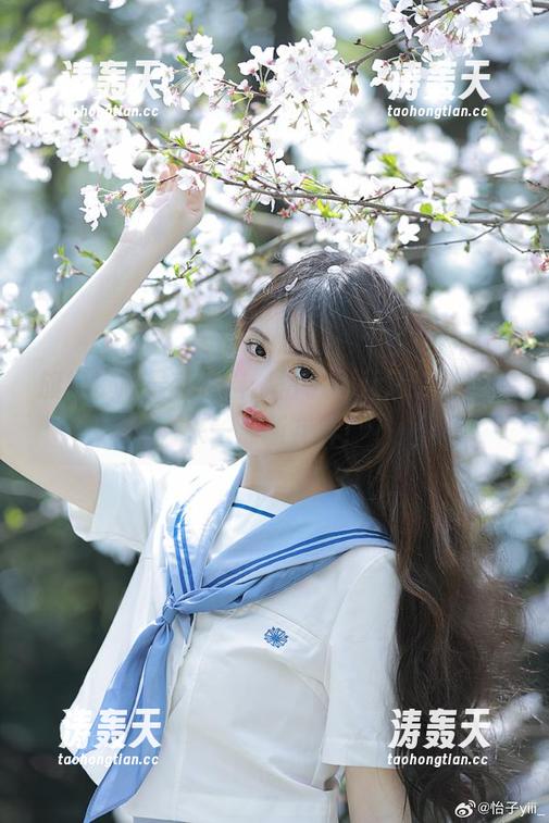 怡子yiii 旗袍资源最新爆料,怡子yiii又给我们带来一波新花样!