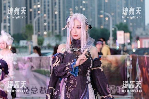 桃墨公子的吸血鬼旗袍，不是为了吓人，只为吸引你的眼球，资源等你发现！