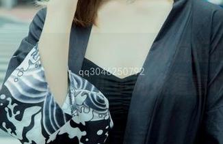 梦丝女神 - 灵唯长腿，难以抗拒的原图和精选，都带着小小的挑逗意味。