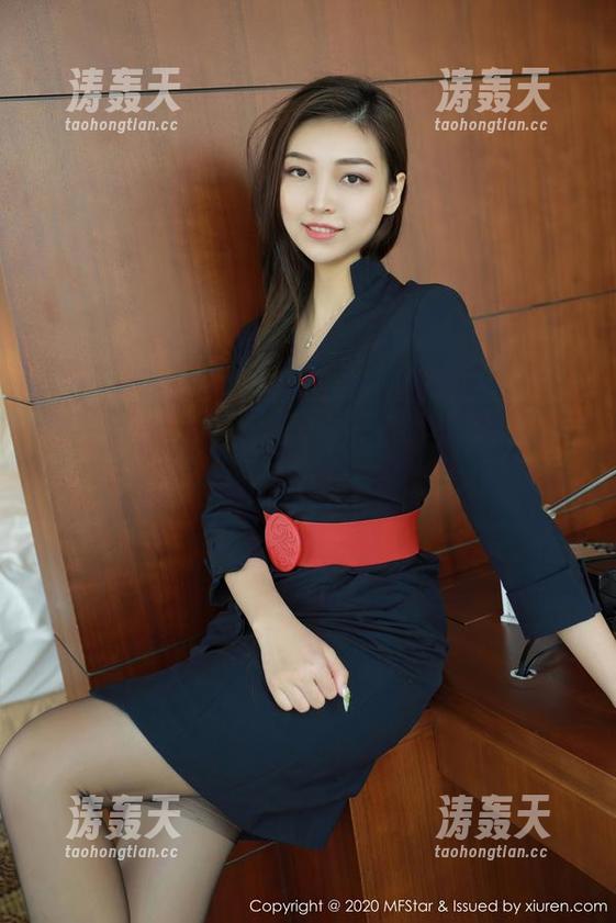 模范学院 - 通过原图，何嘉颖的浴室与无圣光间的微妙碰撞