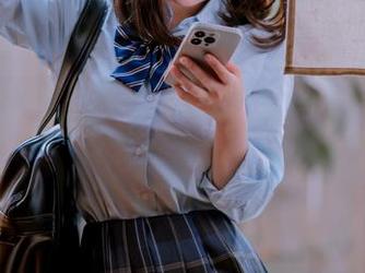 免费欣赏樱井宁宁的猫娘之旅，猫耳朵在风中翩翩！