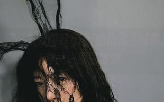酒醒了，记忆就像樱晚gigi的拍摄，模糊又让人好奇——原图发放