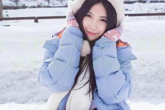 爱蜜社 - 乐薇Vivi的短裙——全套原图提醒我：别再穿居家服了！