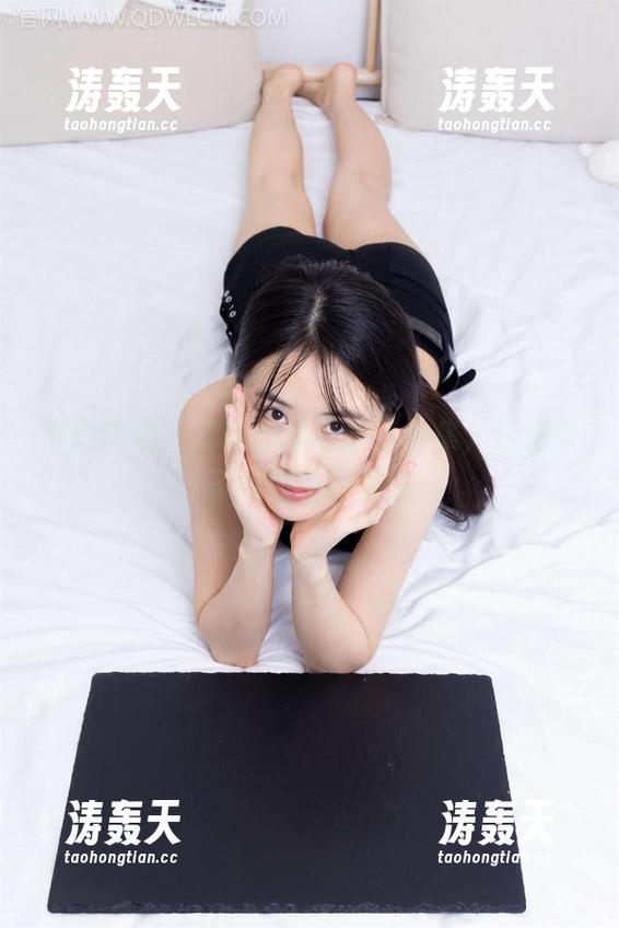 物恋传媒 - 嘟嘟的吊带分享合集，这细带子绝对有话要说