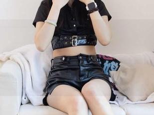 物恋传媒 - 泡泡的白吊带船袜，原图我真想上下滑两遍，你懂吗？合集里的图片也太美了吧！