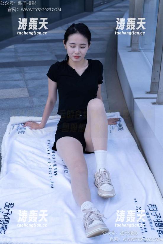 甜予摄影 - 小云的白绵袜，原图是不是该加点盐？图册想太多又回不去
