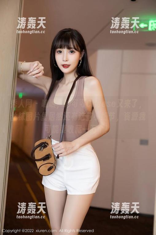 秀人网 - 瞧瞧，妙可可Cheese又来了，丝袜图片里居然还有这些小细节，资源我可能要收藏一万个！