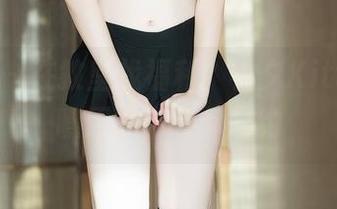 秀人网 - 在教室找福利？小夕Kitty陪你瞧原图，等你来约