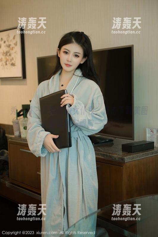 秀人网 - 岑雨桥的女仆妆，点击下载美图，保证让你眼前一亮！