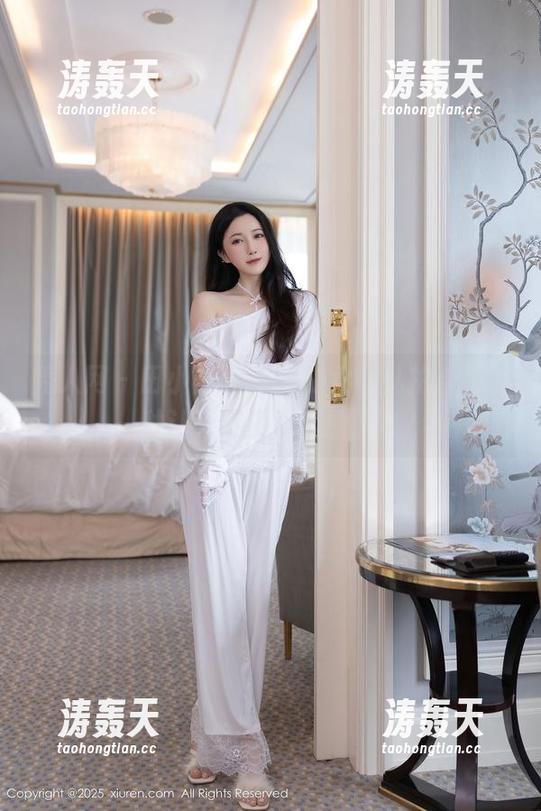 秀人网 - 田小燕Vicky的女仆私拍合集，一种让人捉摸不准的甜蜜？