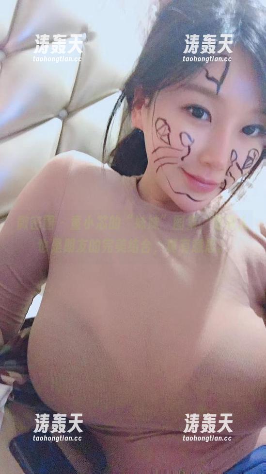 微密圈 - 童小芯的“妹妹”图集，是家人也是朋友的完美结合，真有意思。
