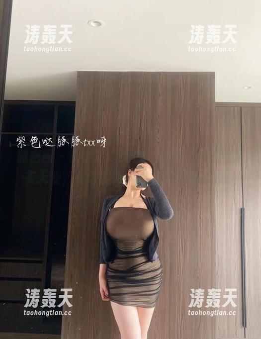 微密圈 - 童小芯“纯白”图集：最新的白衣天使，有谁能拒绝这样的清新风暴？