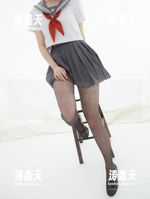 紧急企划 - 从无人问津到热乎乎热搜，小恩的厚白丝精选原图，真想一口气把它们都刷完！