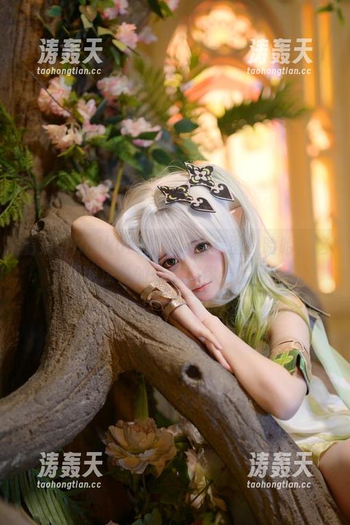 看莱可Raika的最新修女套图，哈哈，这灵魂深处的少女心你看懂吗？
