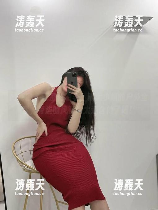 微密圈 - 就那样看着，陈大小姐的户外全套，旁边的风筝也太适合她了吧！