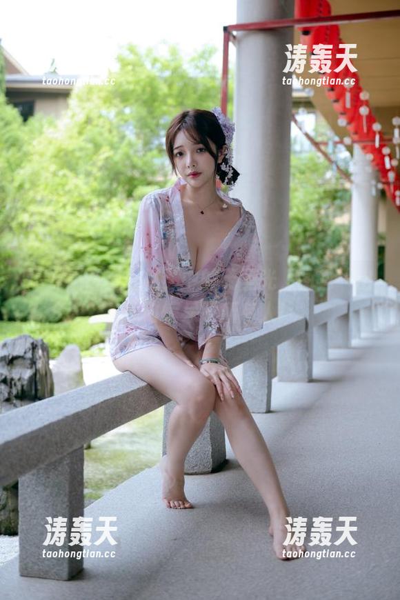 雯妹不讲道理视频中的无圣光，图包一出，顿时惊呆了所有人！