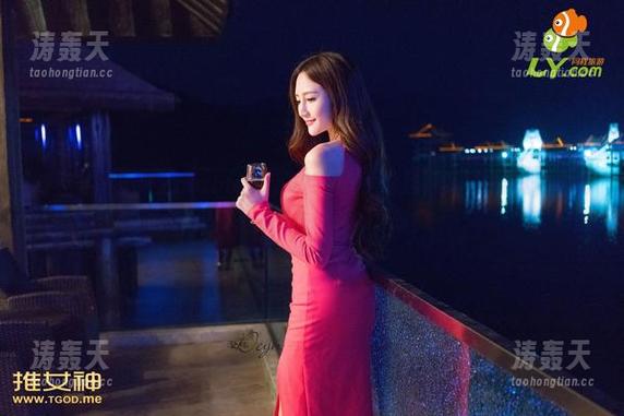 青豆客 - 岑苑之barbiebaby的牛仔女郎选材真특了点儿，套图里满是时尚与个性，冲呀！