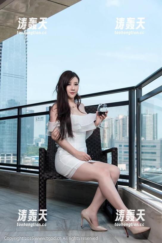 青豆客 - 这就是苏糯米Mi的女神姿态，图片里的每一帧都让人觉得不懂她的资源怎么看得不值嘛？