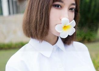 魅妍社 - 陆金佳Jessica的户外写真，走路都带风，感觉随时会飞起来。
