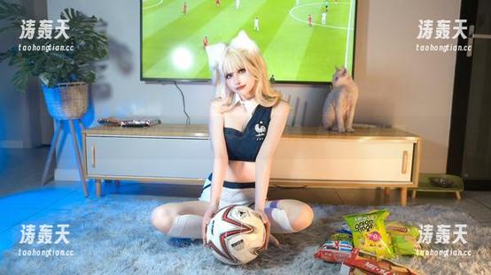 鹿八岁baby：每一份足球少女作品集，都是个‘球’事
