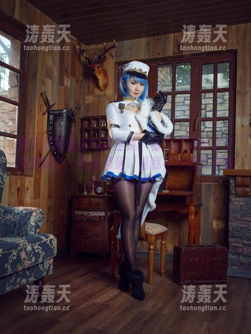 麻花麻花酱的写真全集：称为《天命之子木莫娜》，每张都是‘看我不小心又撩到你’的节奏！