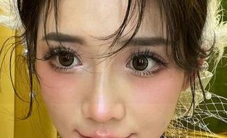 微密圈 - 黎允熙baby的写真：“节日的奶油蛋糕，和我的视角”