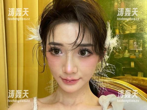 微密圈 - 黎允熙baby的写真：“节日的奶油蛋糕，和我的视角”